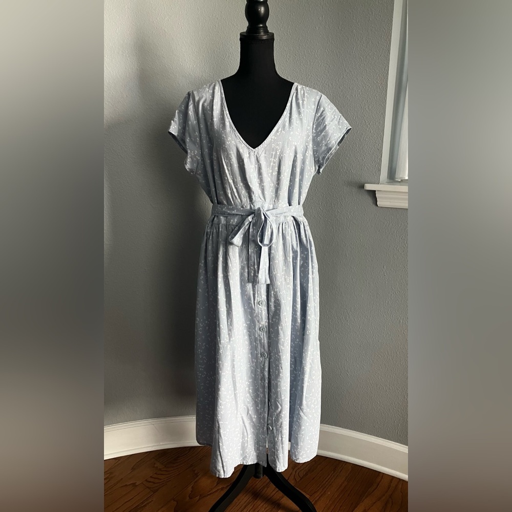 a.n.a. Elegant Light Blue Short Sleeve Dress. Size XL measurements in the photos